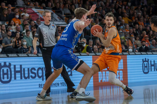 防守强点为 防守强点为