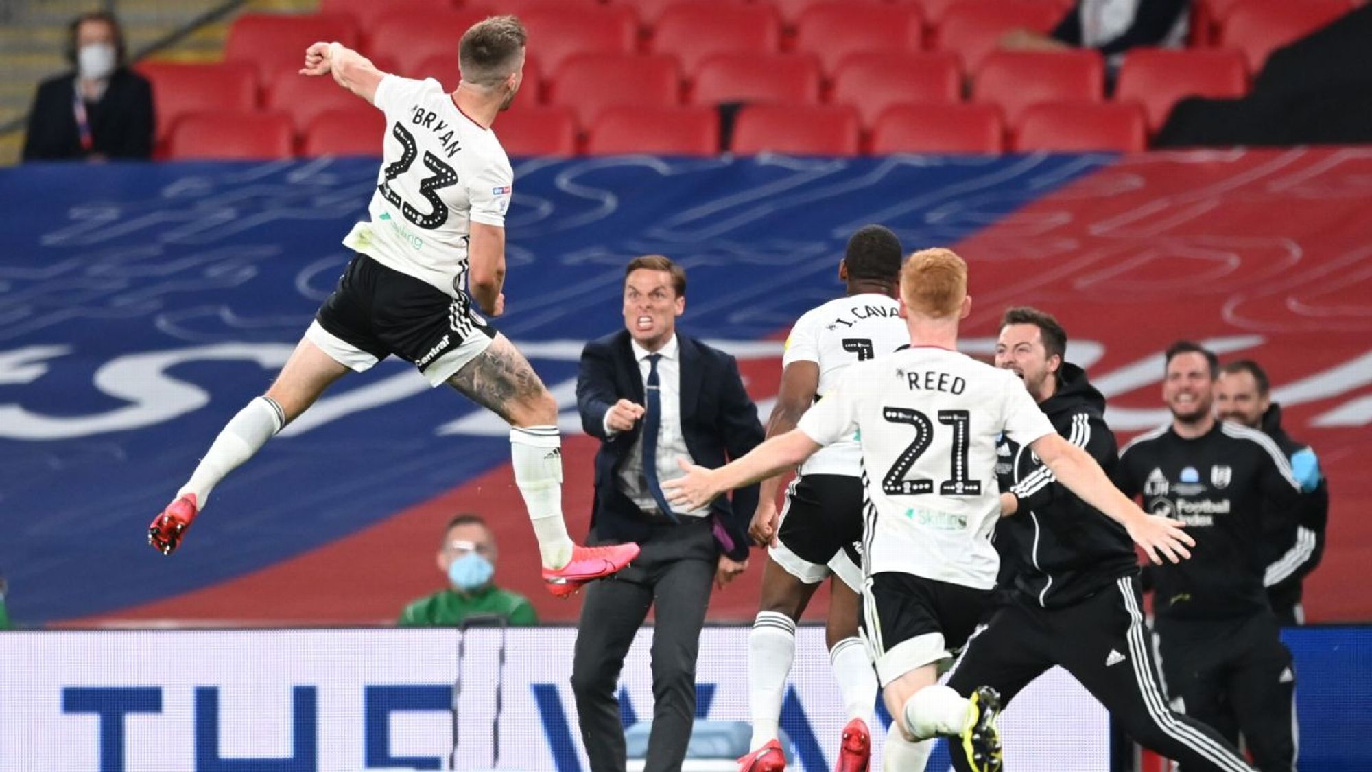 以便在竞争 以便在竞争